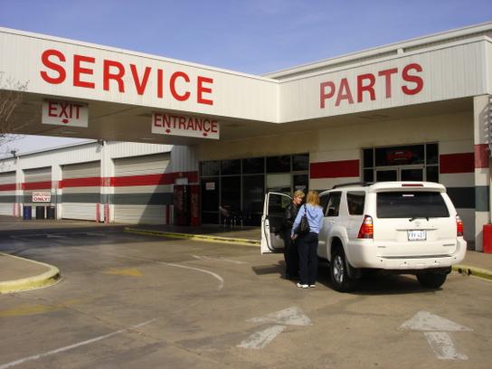 Cowboy Toyota : Dallas, TX 75228 Car Dealership, and Auto Financing