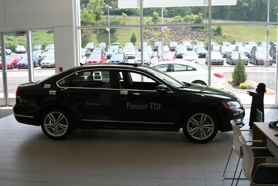 Moses Honda VW Huntington, WV 25705 Car Dealership, and