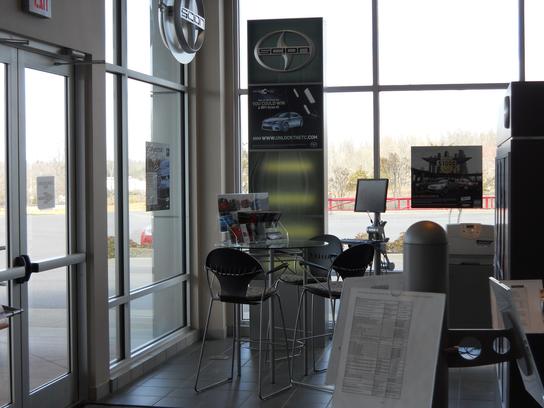 Landers McLarty Toyota : Fayetteville, TN 37334-6687 Car ...