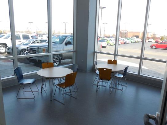 Coyle Chevrolet Buick Gmc Clarksville In 47129 Car