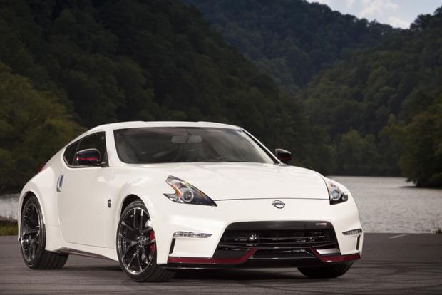 Does nissan 370z have automatic transmission #1