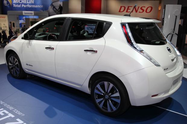 Detroit auto show nissan leaf #3