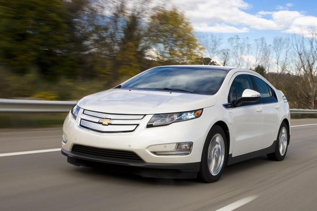 Which is better nissan leaf or chevy volt #10