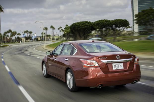 Which is a better car nissan altima or toyota camry #8