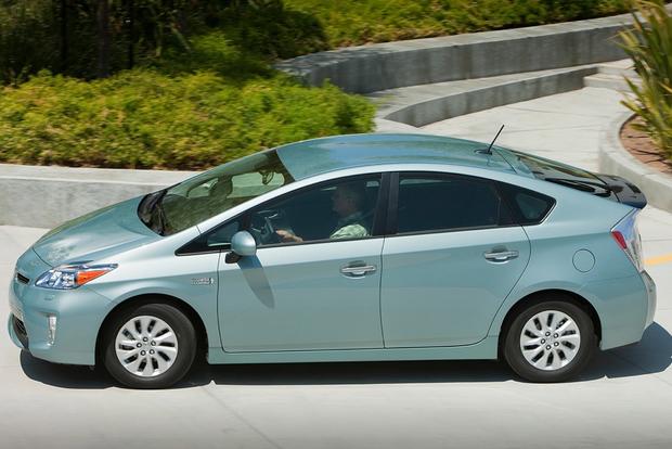 car review of new toyota prius hybrid #2