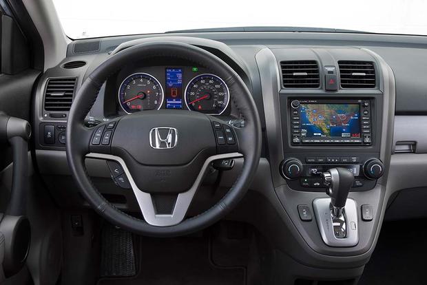 Does the Toyota RAV4 generally get better reviews than the Honda CR-V?