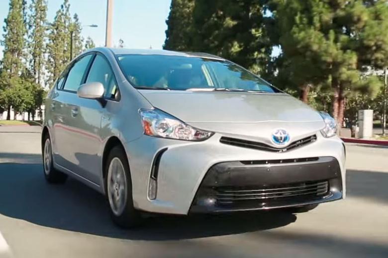 buy a toyota prius v #4