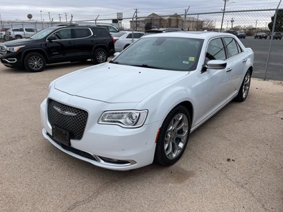 Used 2017 Chrysler 300 C Platinum - 625285927
