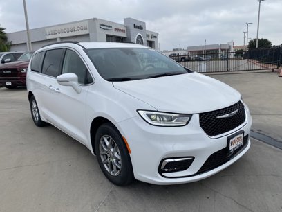 New 2021 Chrysler Pacifica Touring - 618181222
