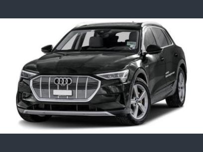 New 2019 Audi e-tron Premium Plus