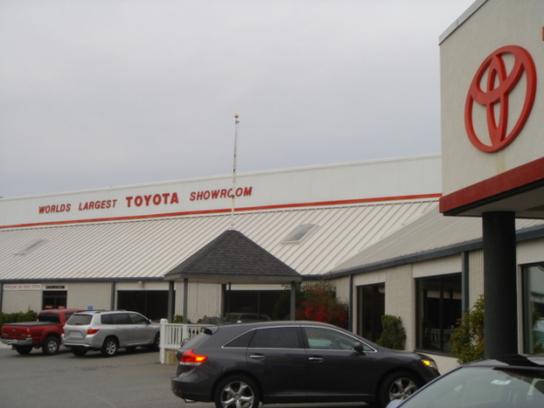 Berglund Oak Ridge Toyota Lynchburg Va 24502 Car Dealership And Auto Financing Autotrader