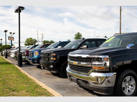 Photo. 1940s. Rochester, NY. Mack Motors, Crosley New