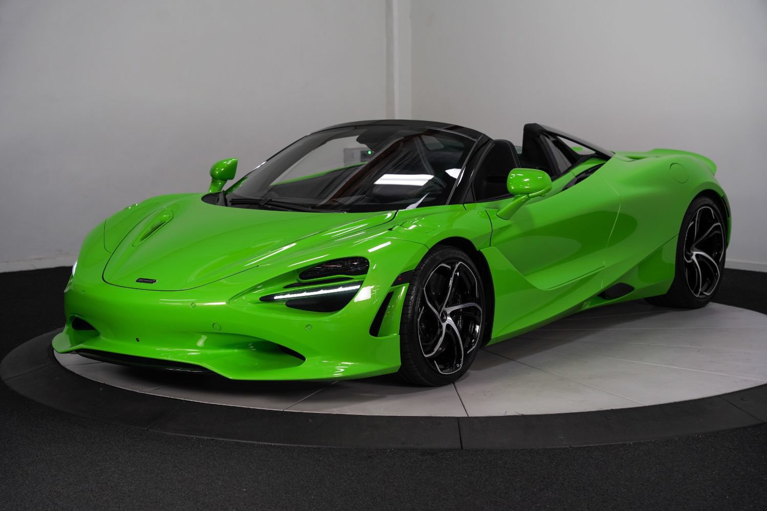 Used 2024 McLaren 750S Spider 4