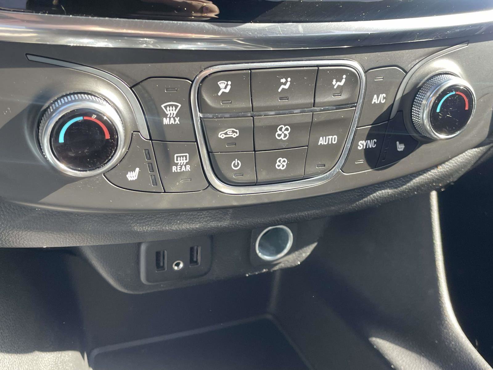 2020 Chevrolet Traverse LT