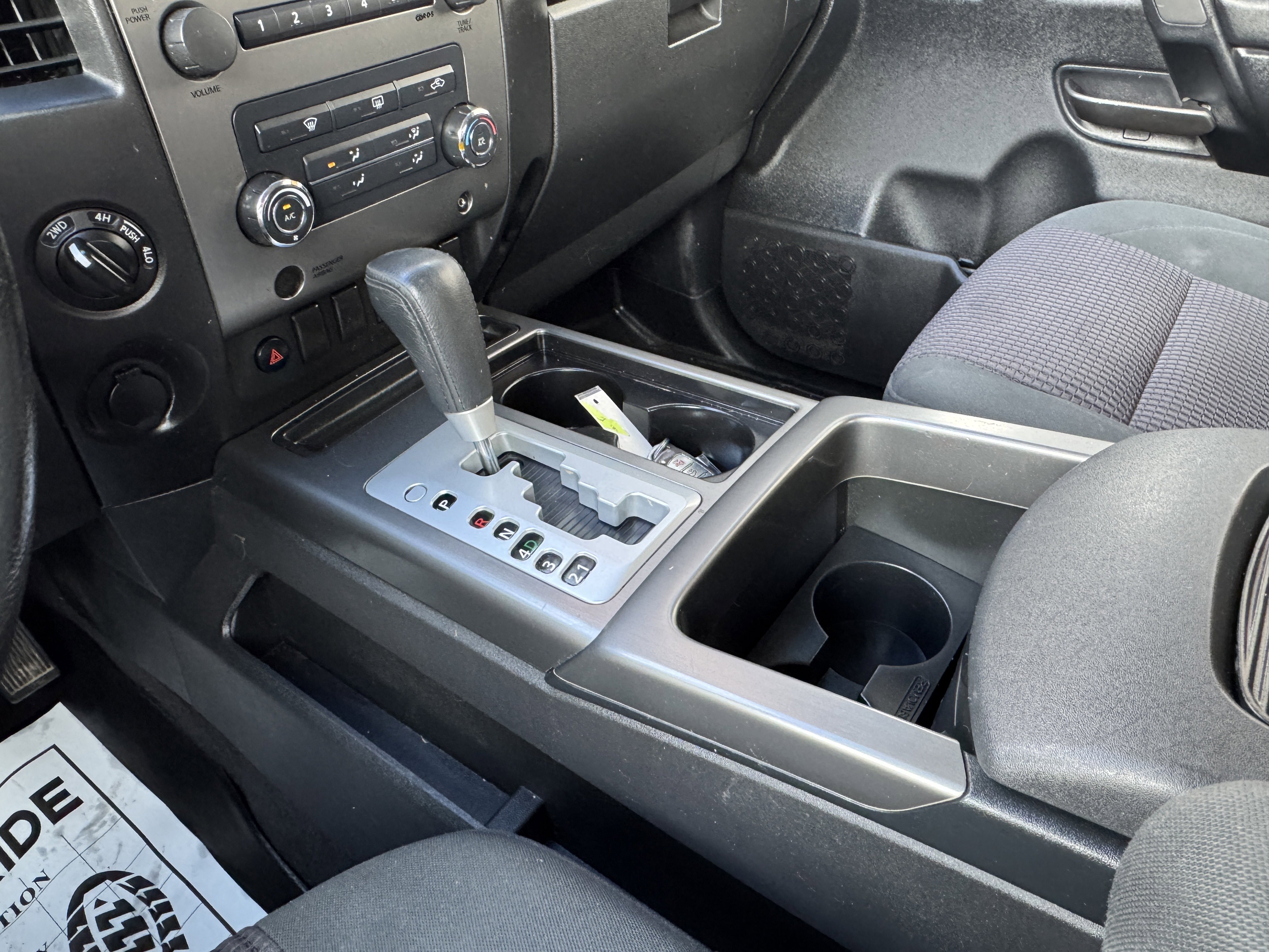 2010 Nissan Titan SE