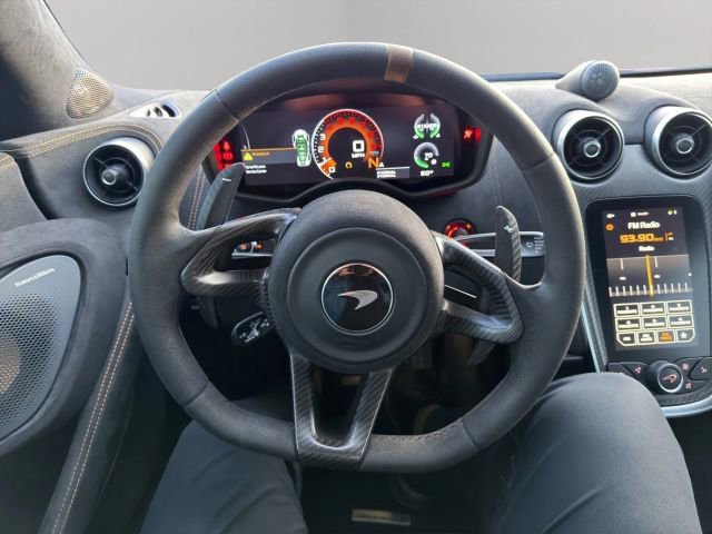 Used 2020 McLaren 600LT Spider photo 21