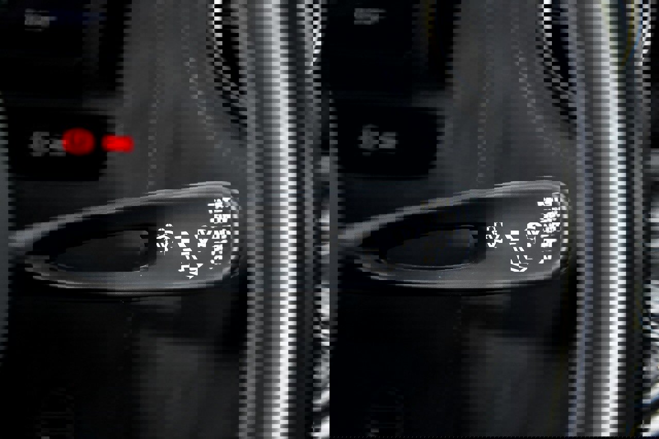 Used 2018 McLaren 720S Performance photo 32