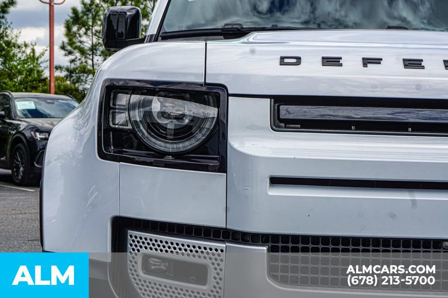 2023 Land Rover Defender 130 SE