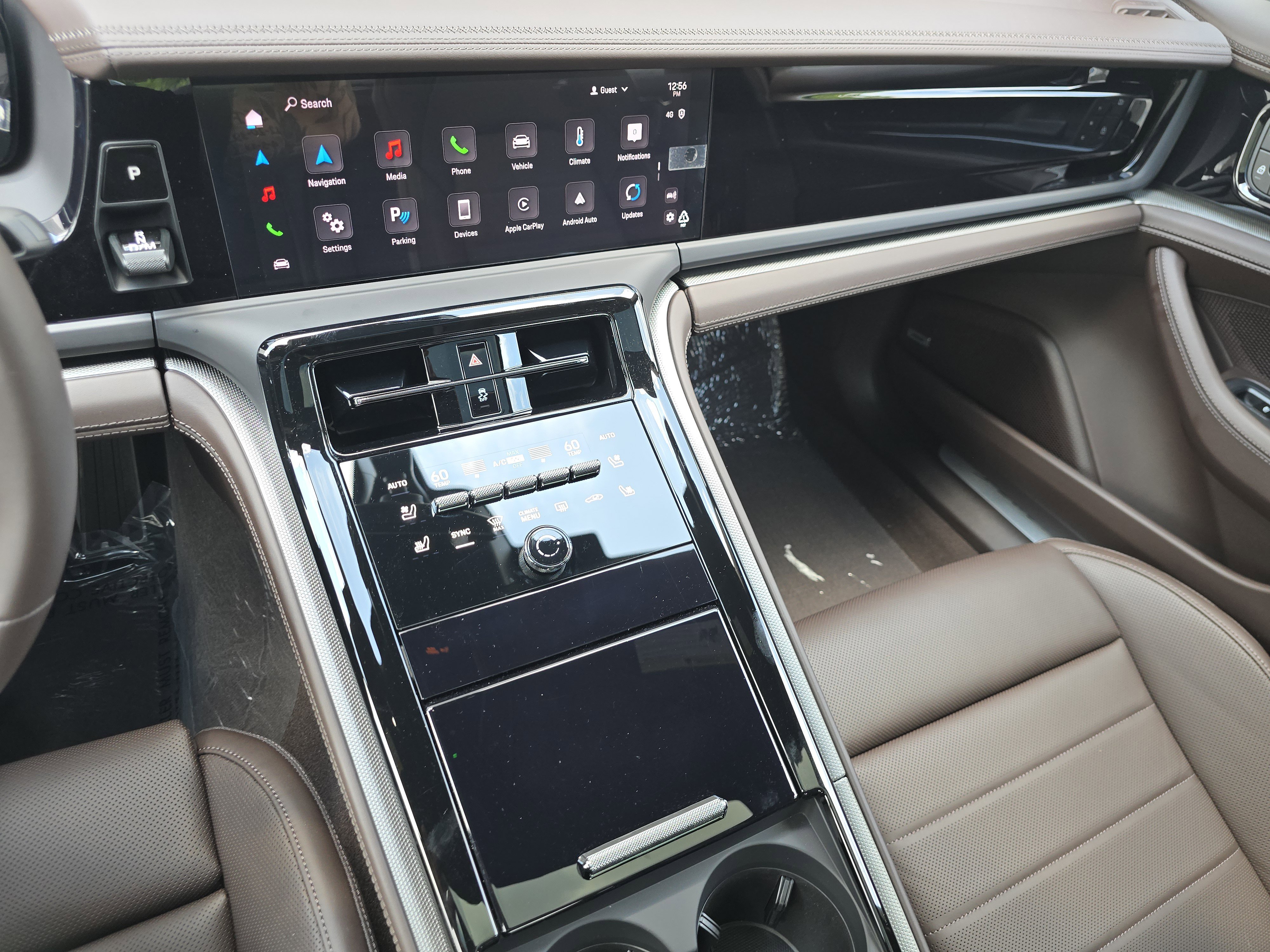 2025 Porsche Panamera 4