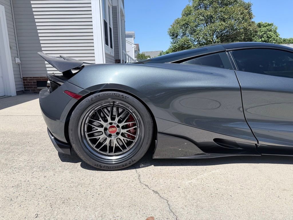 Used 2019 McLaren 720S photo 15