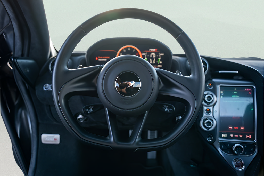 Used 2020 McLaren 720S Spider photo 41