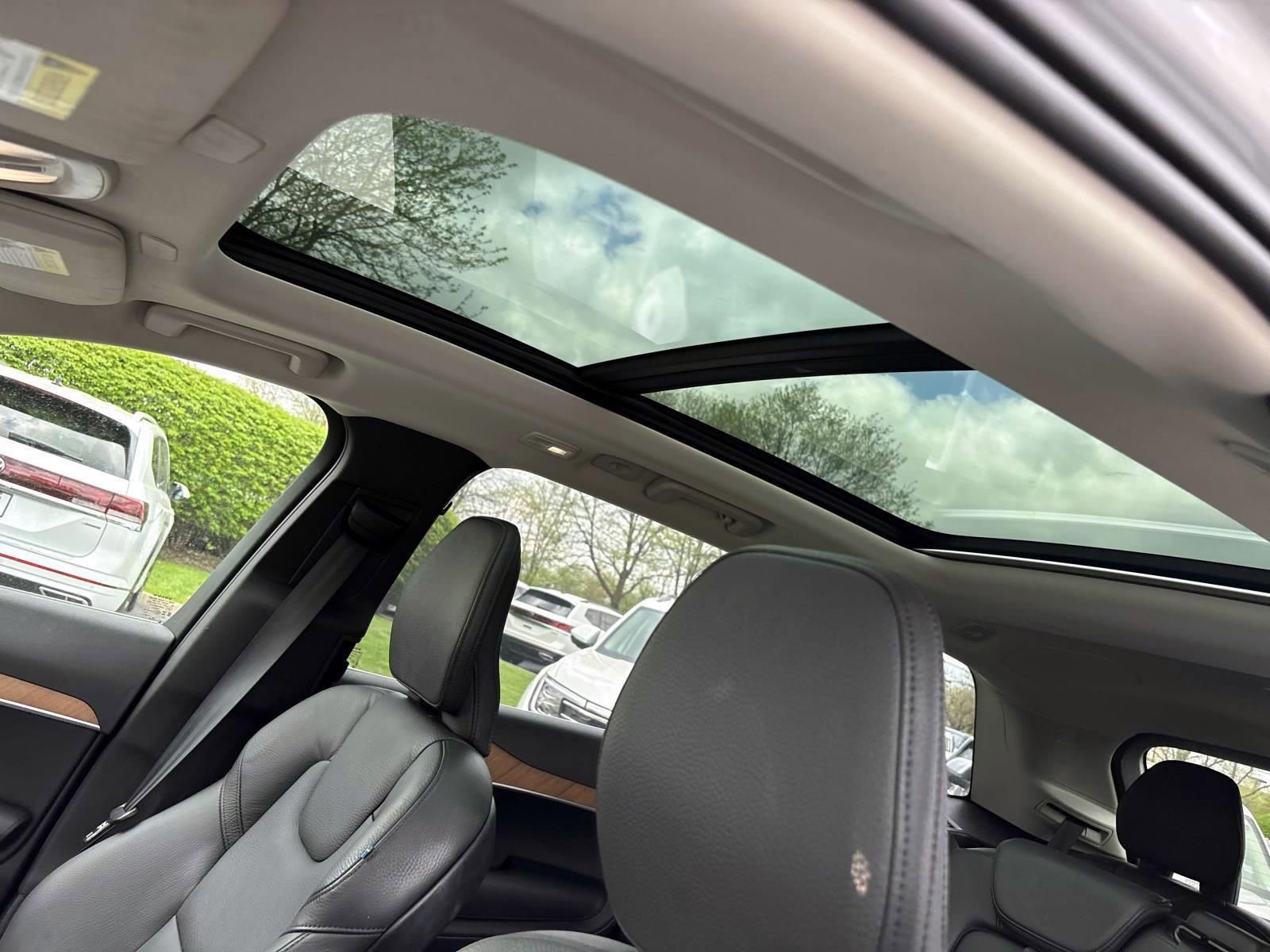 2024 Volvo Xc90 B6 Plus