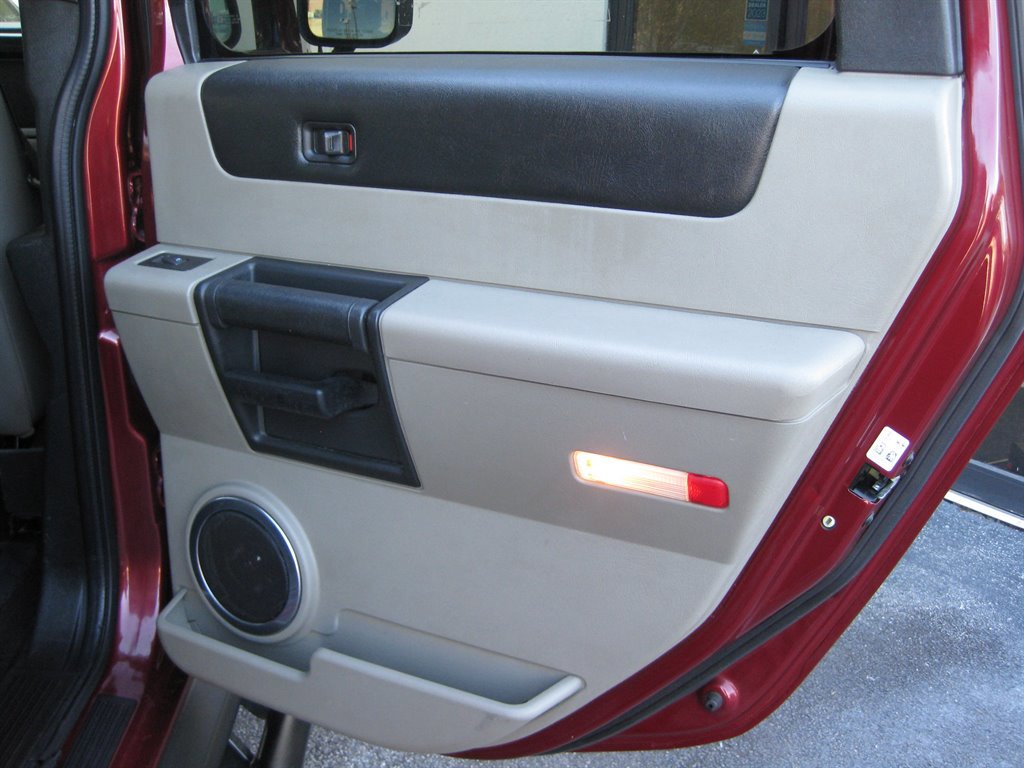 2005 HUMMER H2