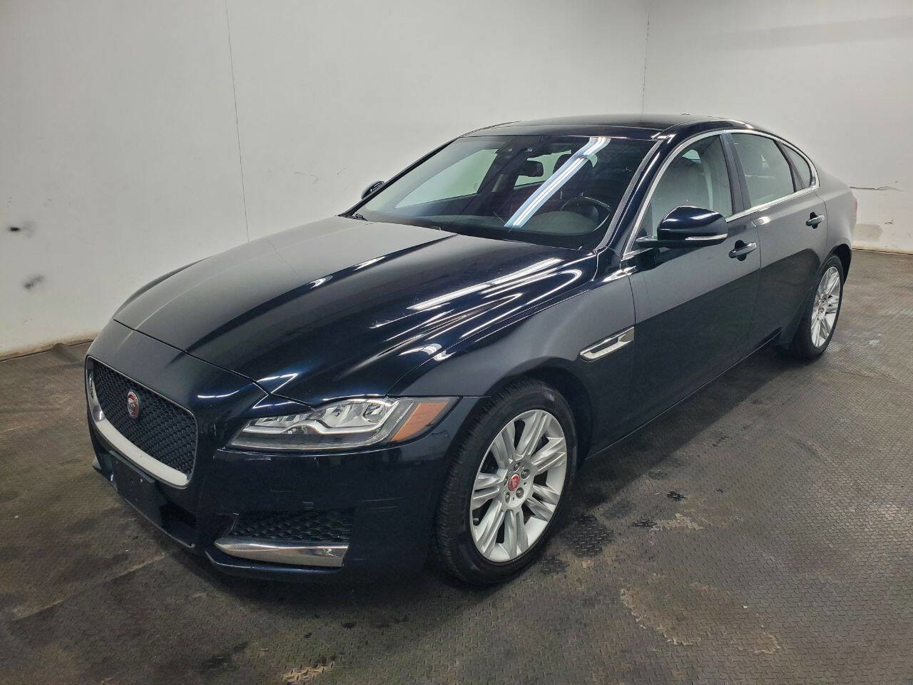 Used 2016 Jaguar XF Premium