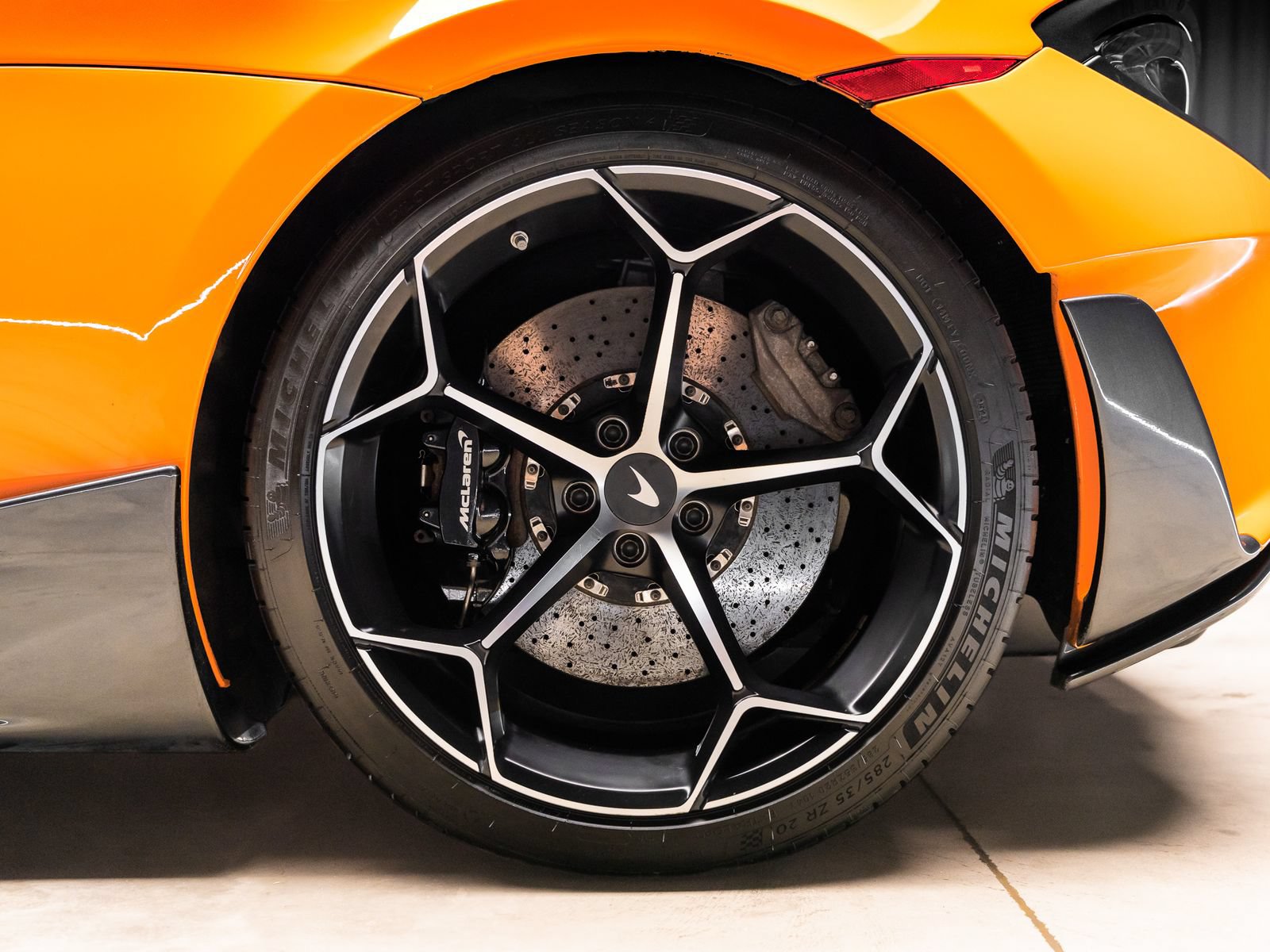 Used 2020 McLaren 600LT Spider photo 43