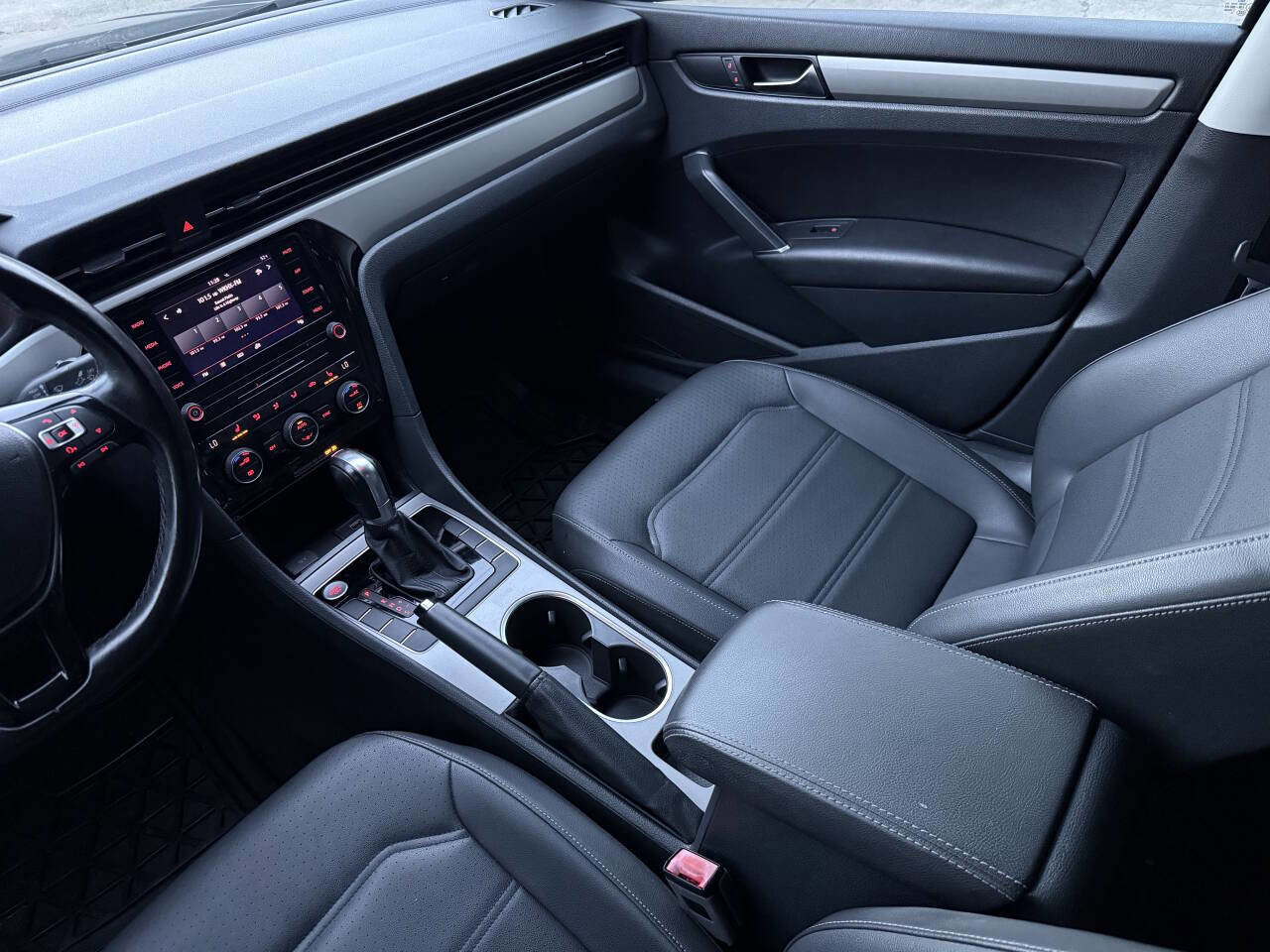 2020 Volkswagen Passat 2.0T SE