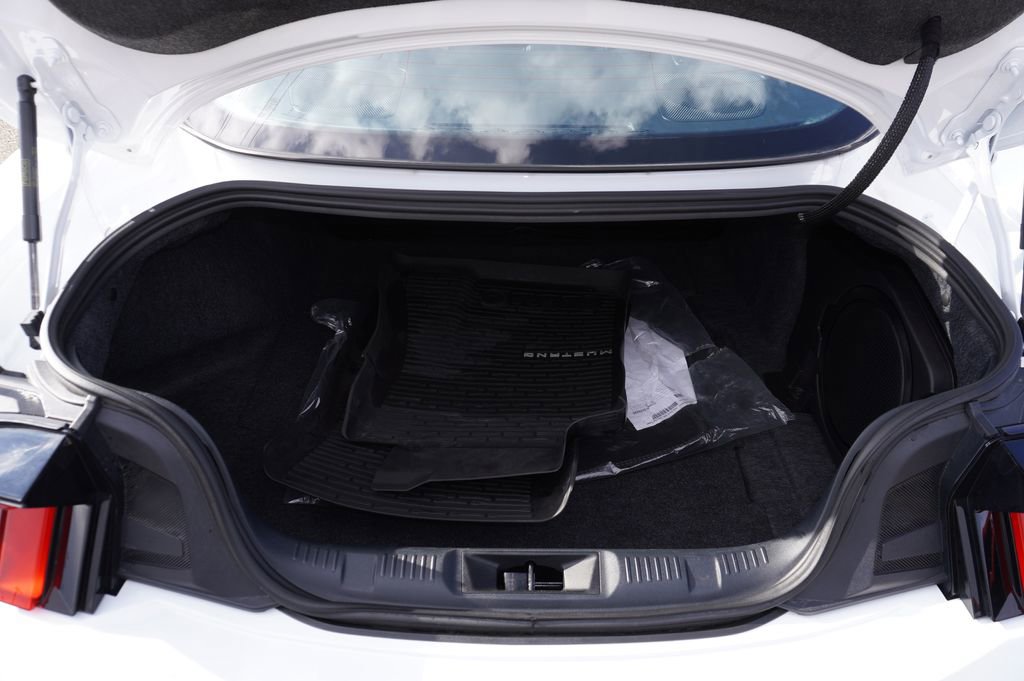 2024 Ford Mustang Premium