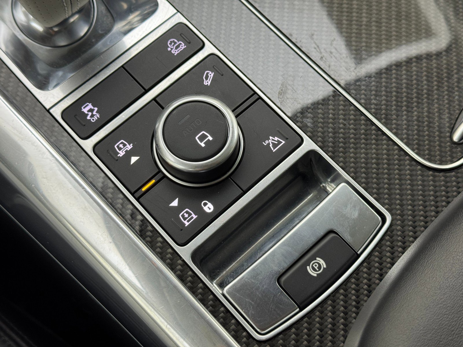 2022 Land Rover Range Rover Sport SVR Carbon Edition