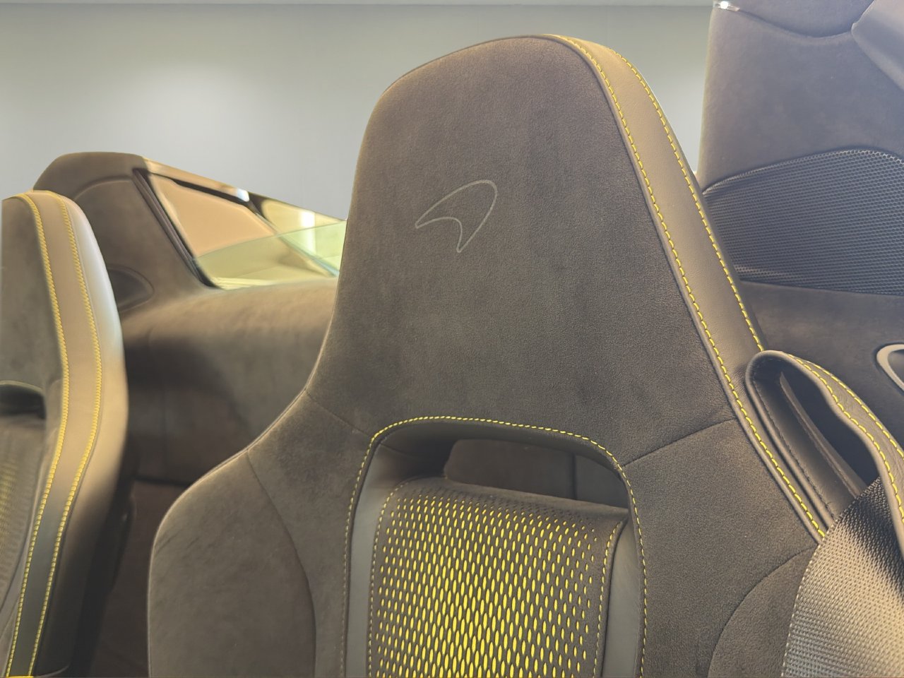 Used 2025 McLaren 750S Spider photo 21