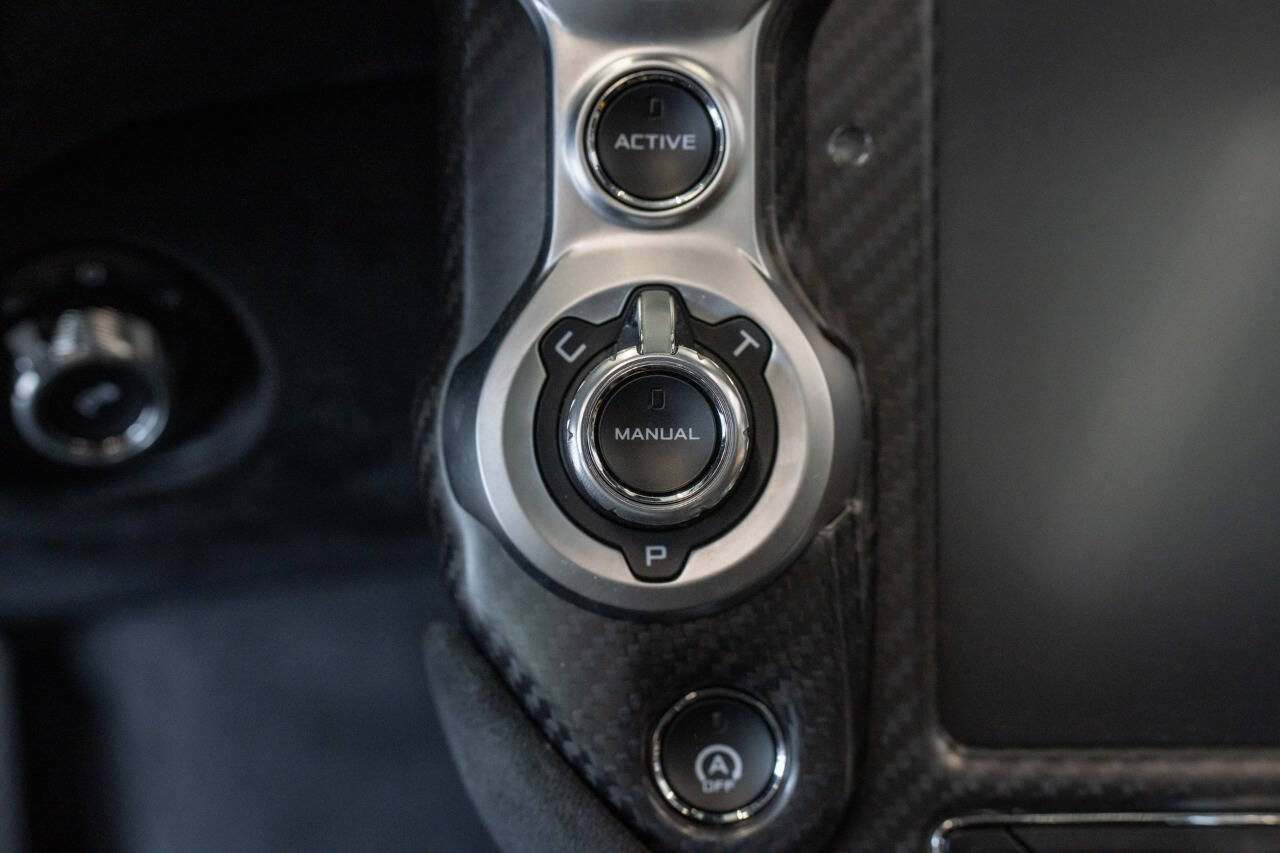 Used 2018 McLaren 720S Performance photo 46