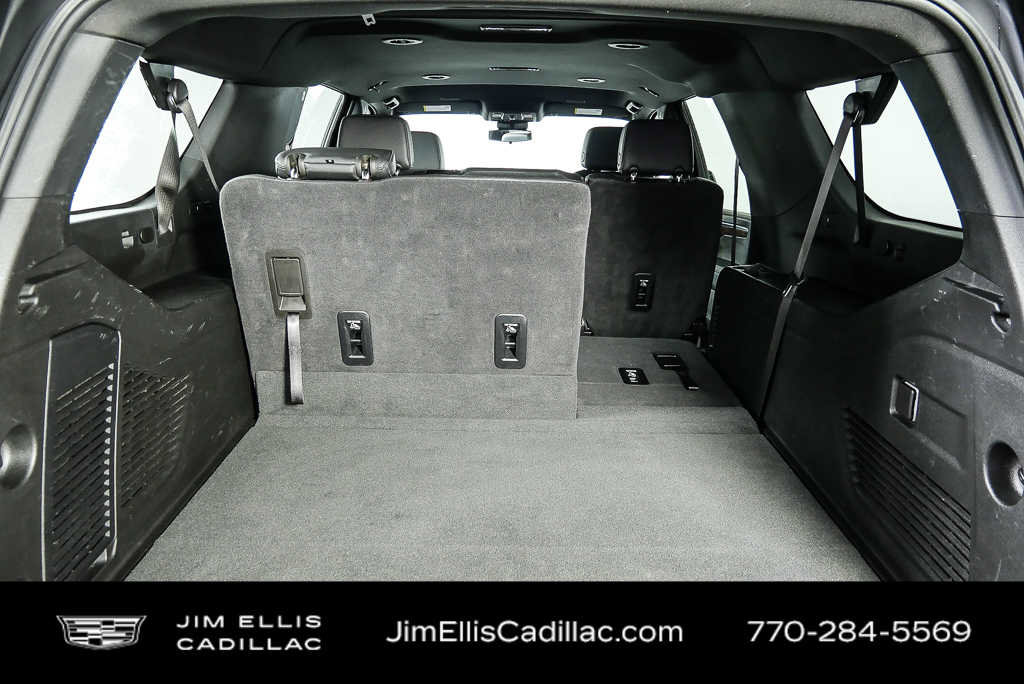 2025 Chevrolet Suburban LT