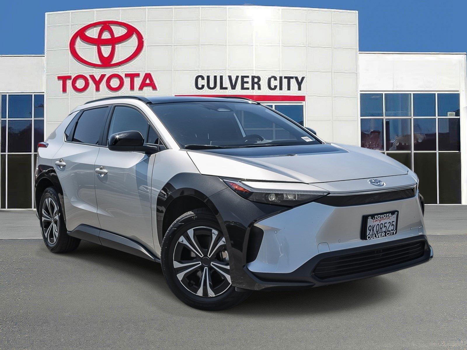 Used 2023 Toyota bZ4X FWD w/ Weather Package