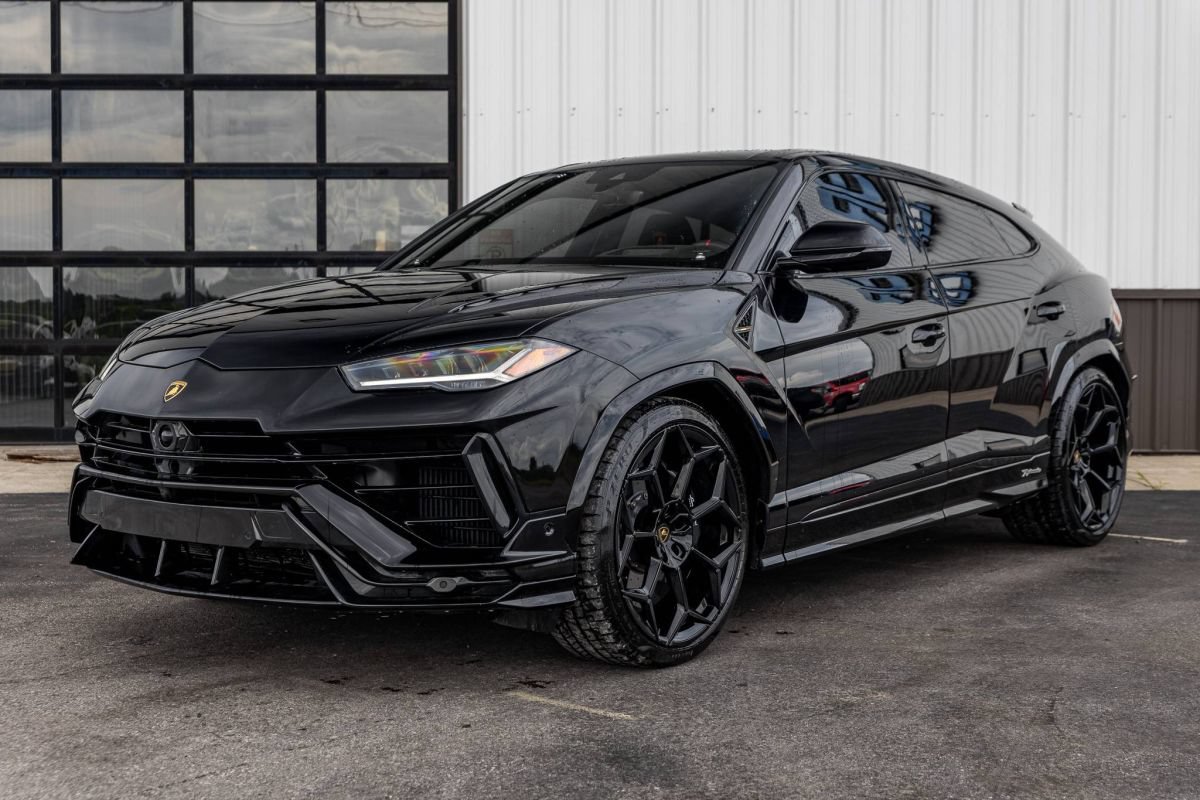 Used 2024 Lamborghini Urus Performante