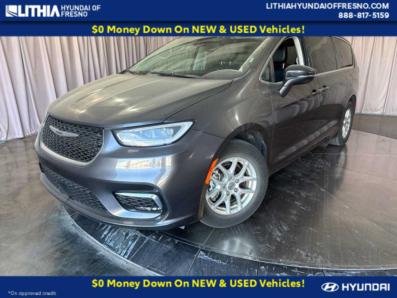 Used 2023 Chrysler Pacifica Touring-L