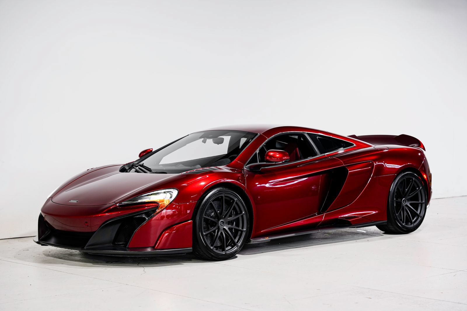 Used 2016 McLaren 675LT Coupe photo 7