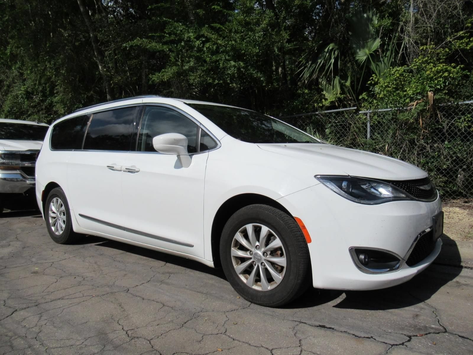 Used 2019 Chrysler Pacifica Touring-L
