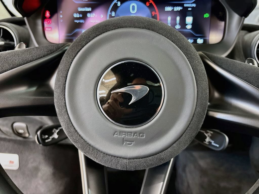 Used 2025 McLaren 750S Spider photo 18