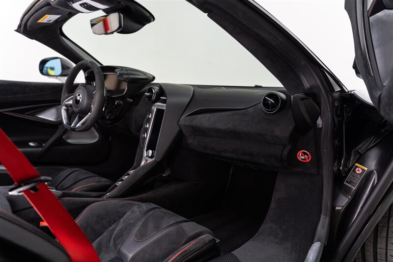 Used 2024 McLaren 750S Spider photo 73