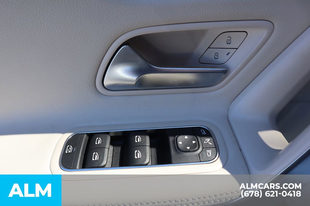 2025 Mercedes-Benz CLA 250