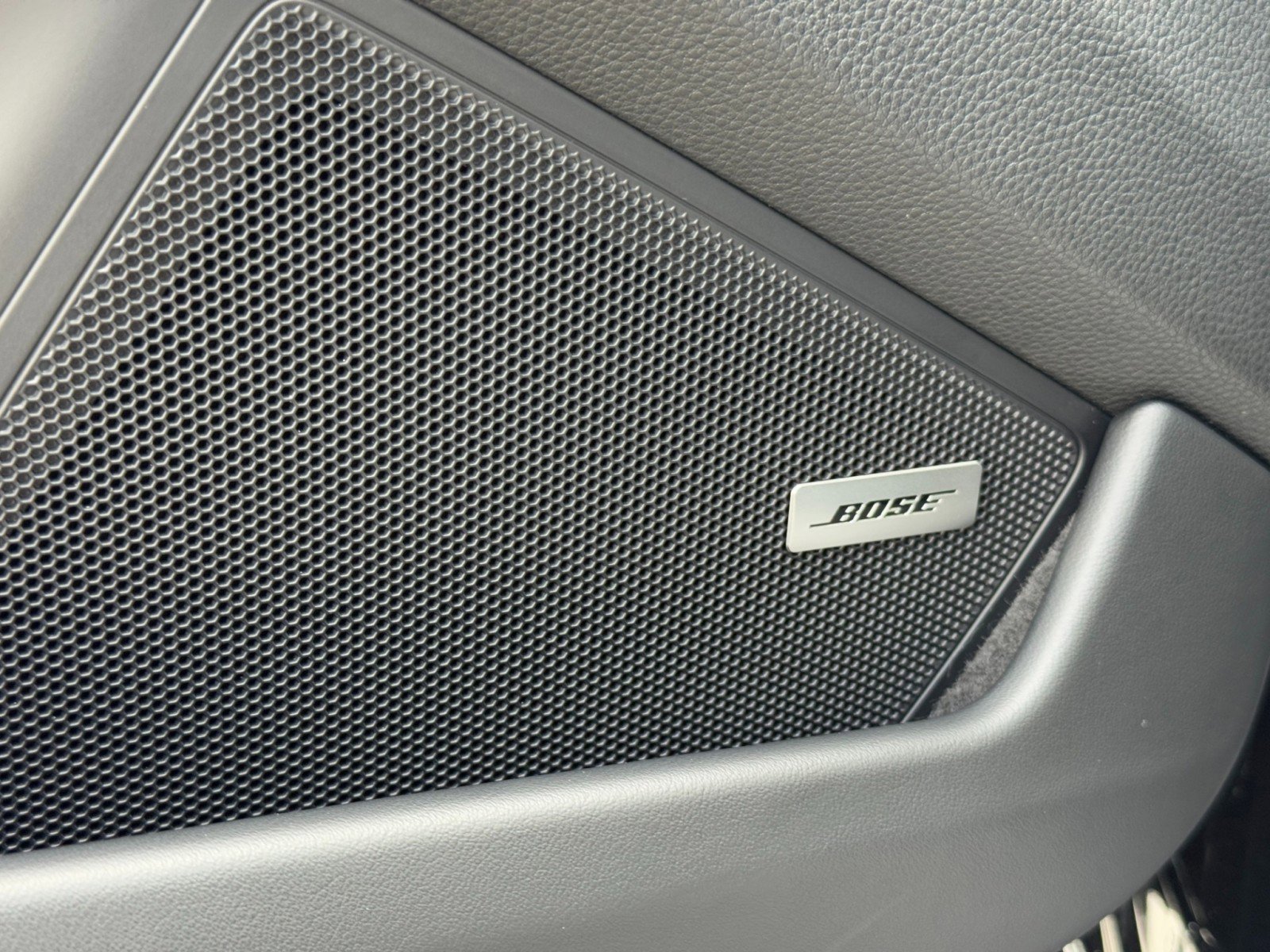 2025 Porsche 911 Carrera