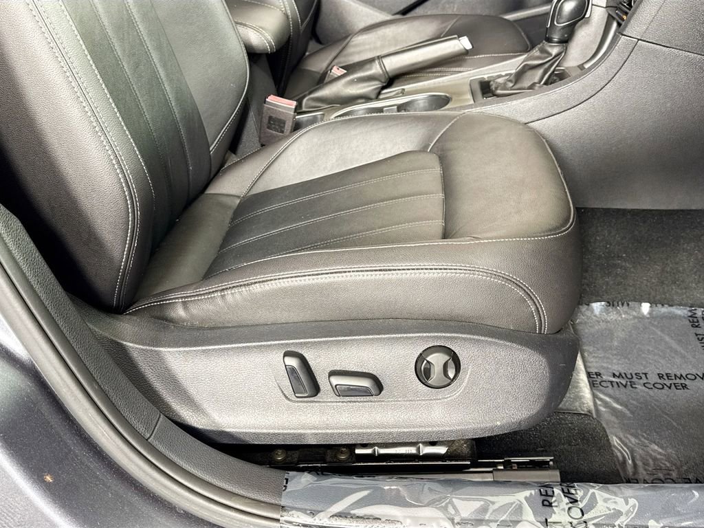 2022 Volkswagen Passat 2.0T