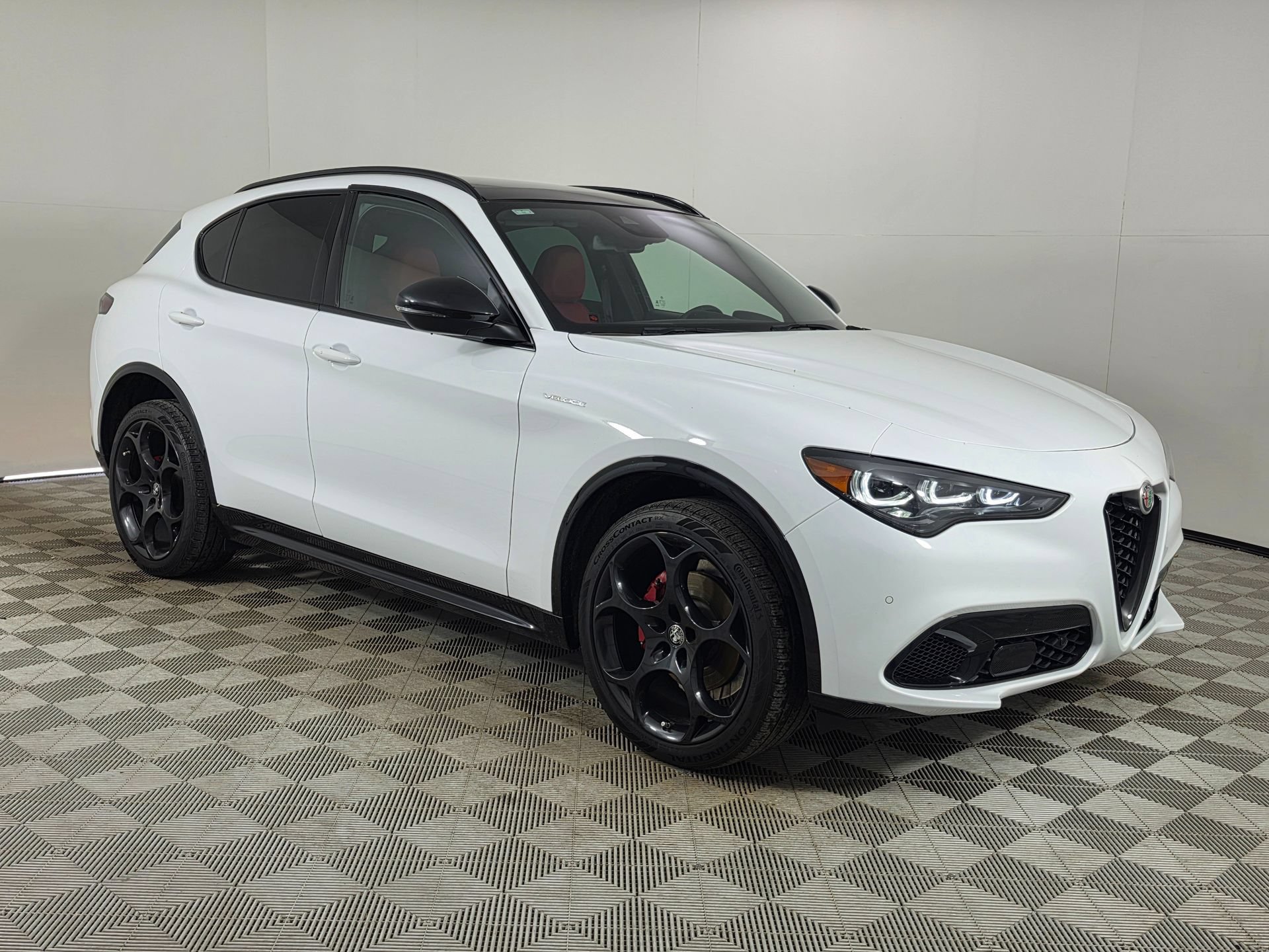 Used 2024 Alfa Romeo Stelvio Veloce