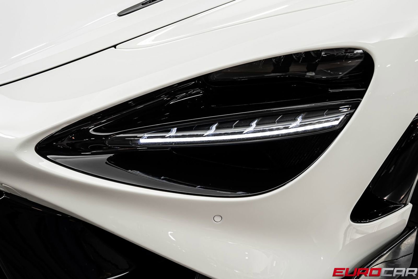 Used 2021 McLaren 765LT photo 13