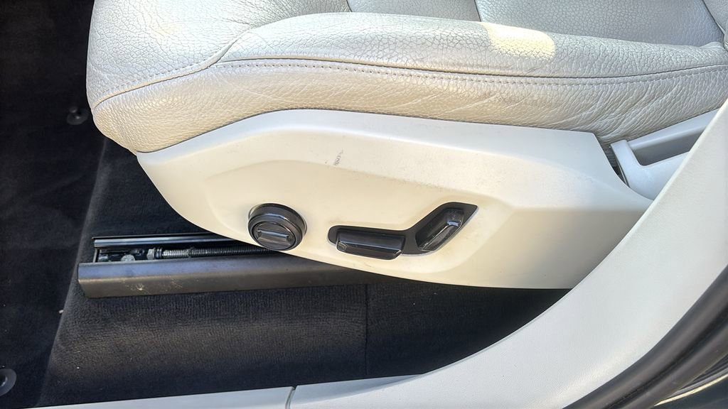 2023 Volvo Xc90 B5 Plus