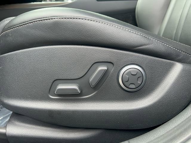 2023 Genesis G80 2.5T