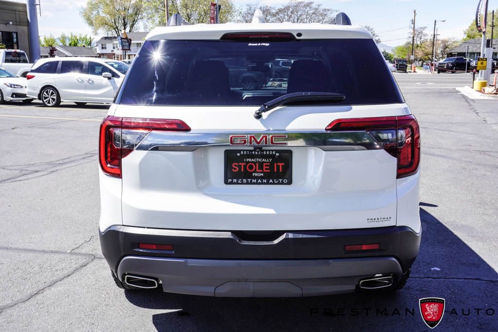 2023 GMC Acadia AT4